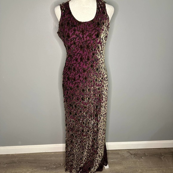 Gala Collection Gown Size Medium - Picture 3 of 7